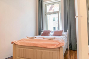 Comfortable Urban Apartment: 2BR Prime Location